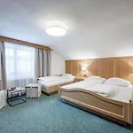 Fender Frühstückspension Sölden