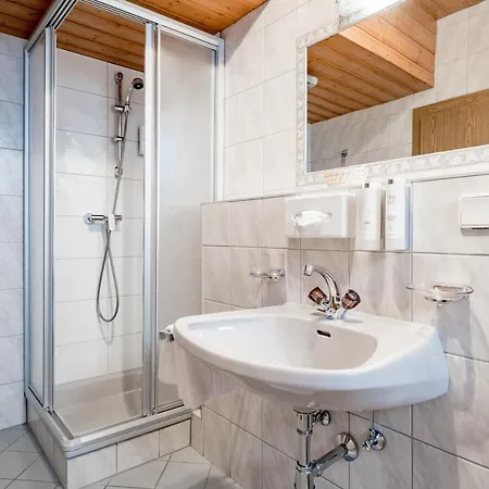 Fender ベッド・アンド・ブレックファスト