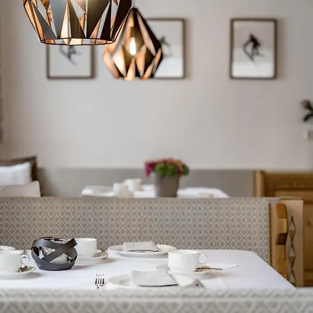 Alojamento de Acomodação e Pequeno-almoço Fender 3*